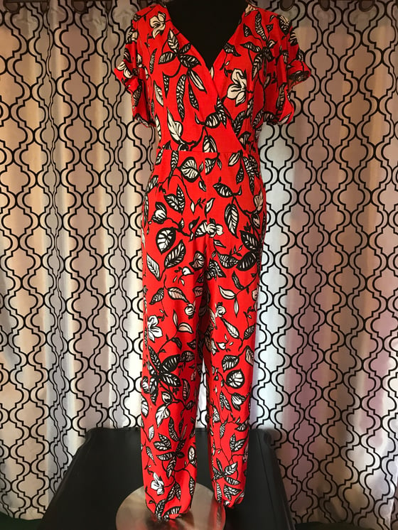 Image of Boohoo Floral Jumpsuit (SZ 18)