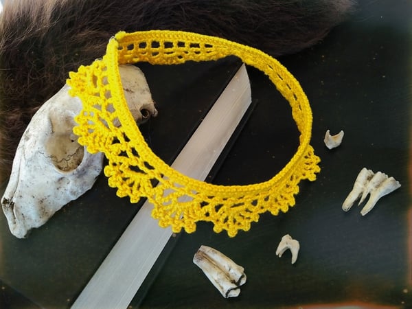 Image of Dutch Lace Choker in Sunset