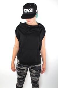 Image 3 of GAL SLEEVELESS HOODIE (extra big hood)