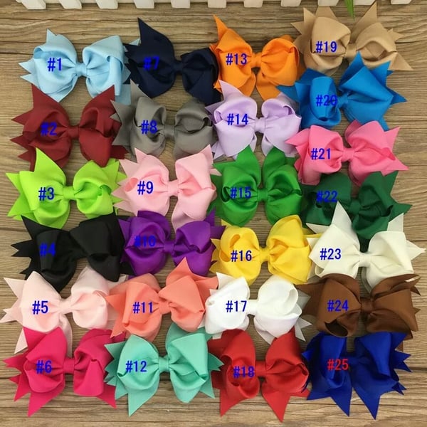 Image of 4.5 Inch Pinwheel Stacked Bow Clips