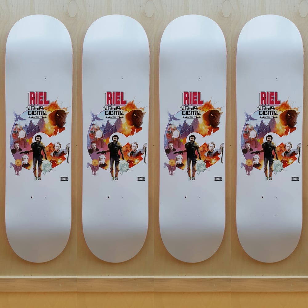 Louis Digital deck