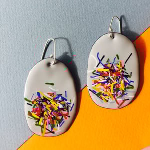 Image of Confetti in Pale grey - medium