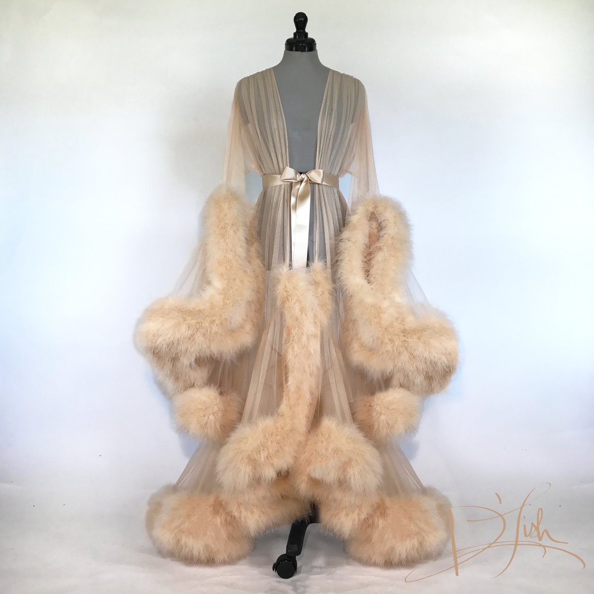 Golden Camel Deluxe Cassandra Dressing Gown B
