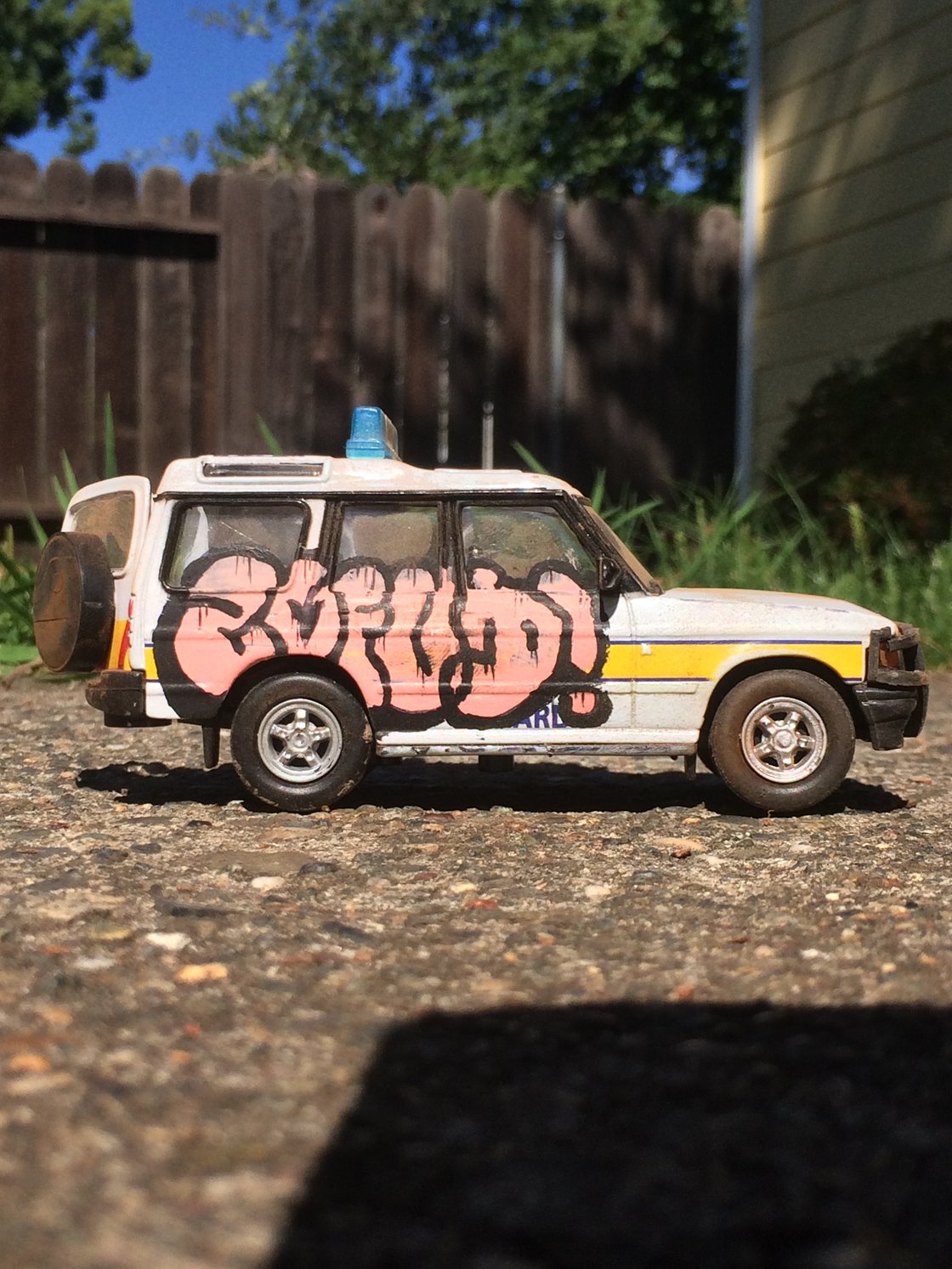 Image of GRAFFITI GARDA Model Toy Car double sided 