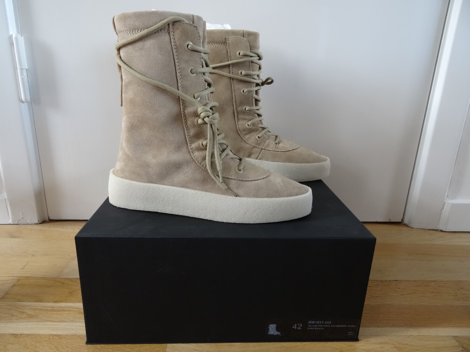 yeezy military crepe boot