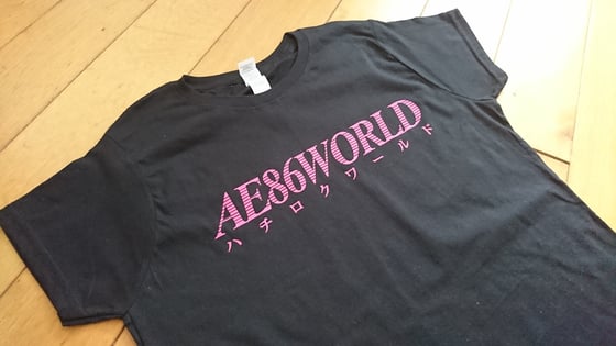 Image of AE86 WORLD Women's T-Shirt (Black / Pink)