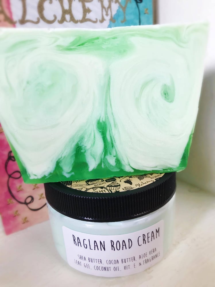 Image of Raglan Men's Cream & Soap Duo