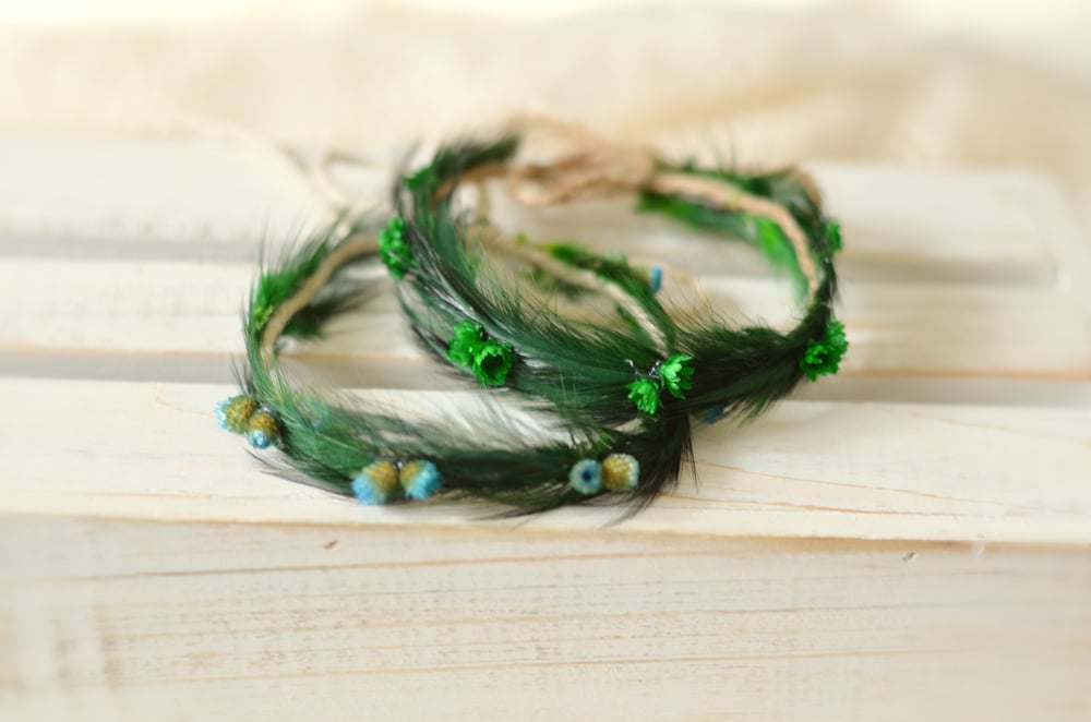 Image of Feathers and flowers halo emerald