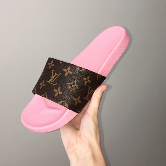 Image of Custom Louis Vuitton Sandals - PINK