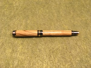 Image of Classic Elite 2 Fountain Pen With Catalpa Wood