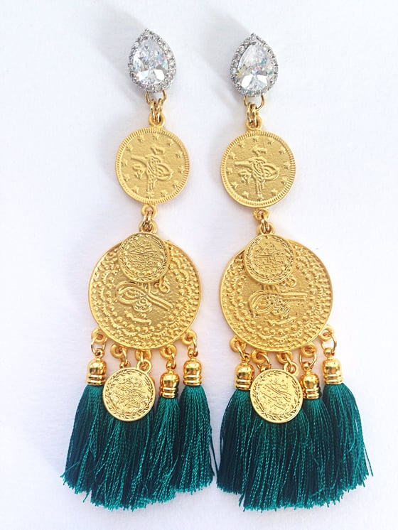 Image of Electra Chandelier Earrings