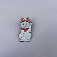 Image 1 of HORIHIRO MANEKINEKO PINS