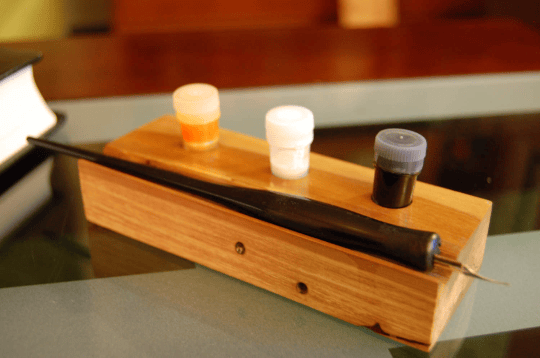 Image of Calligraphy Pen and Inkwell Holder