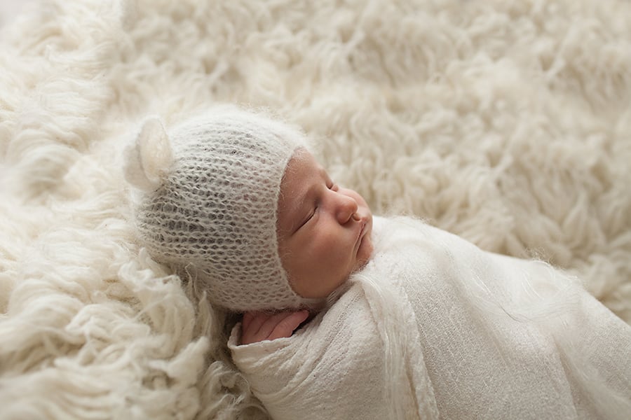 Image of Newborn Session Booking Retainer