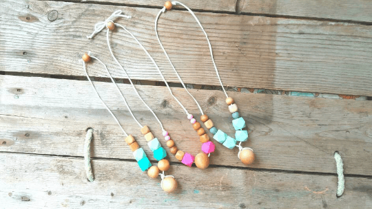 Silicone Teething Necklace Natural Wood Beads Nursing Necklace Teether LD 