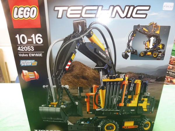 Image of Lego Technics 42053 Volvo EW160E