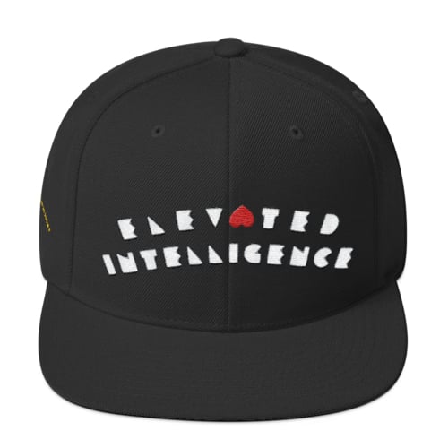 Image of elevated snapback