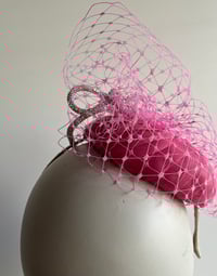 Image 3 of Cute pink button w rhinestone bow