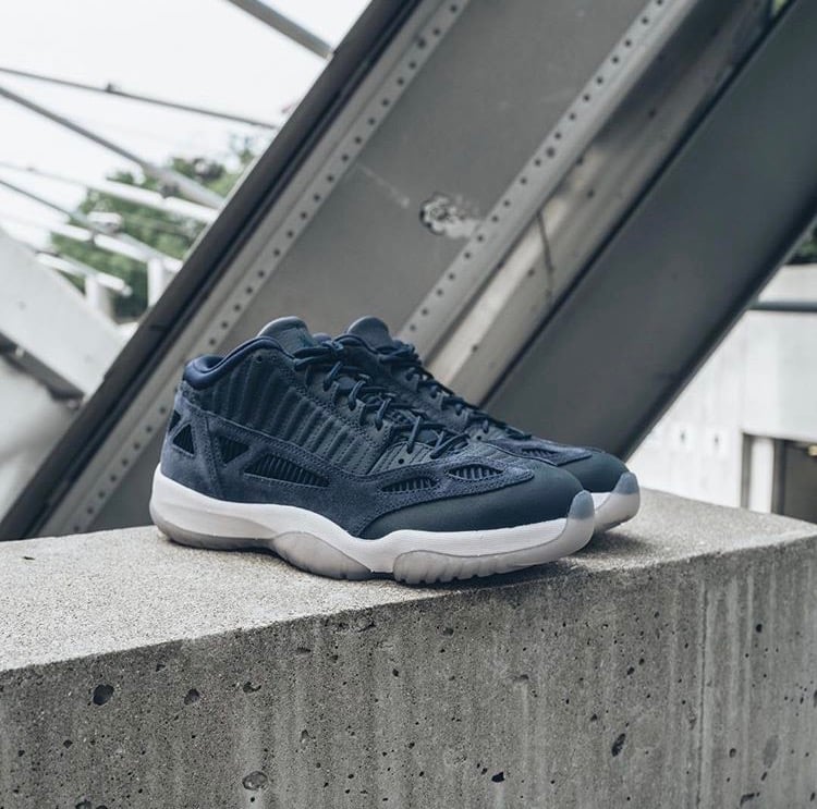 Obsidian 11s best sale