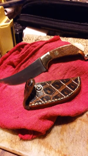 Image of Knife 1