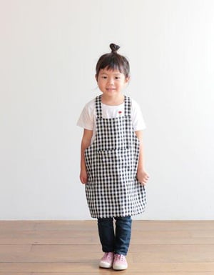 Image of Linen Kid Apron - navy & white checkered