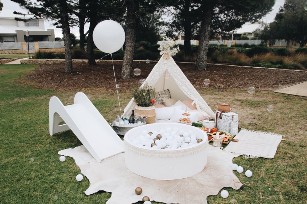 Ball pit hire full set up / Mila&Chloé