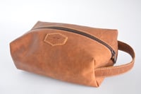 Image 2 of 'Durban' Toiletry Bag