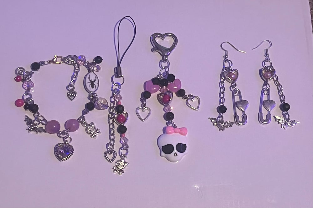 Image of Draculaura Collection