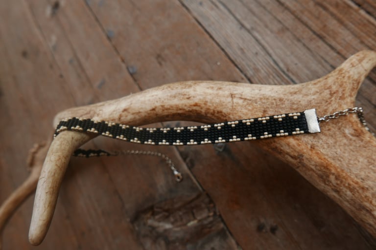 B&W choker