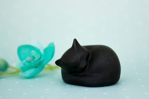 Image of Black Cat Figurine