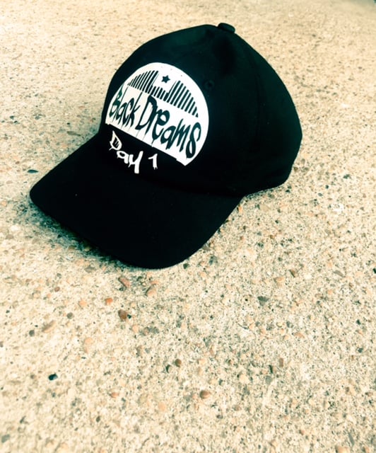 Image of black/white dad hat