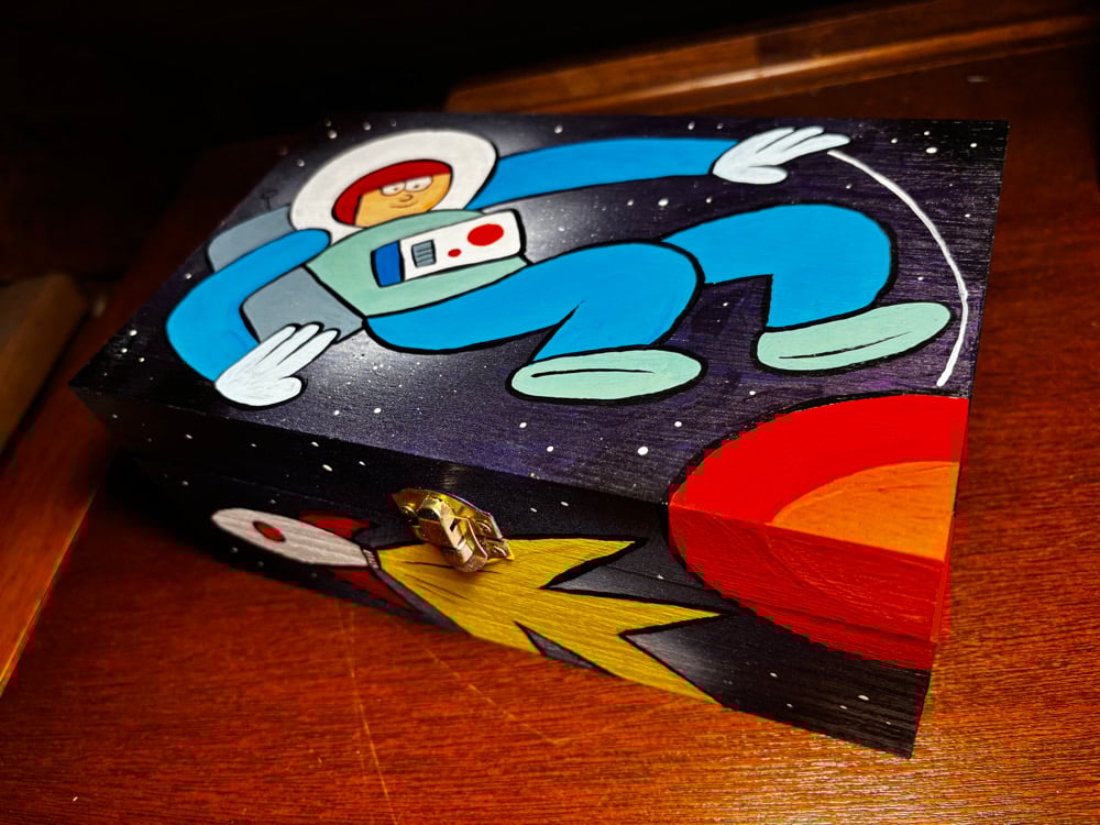 Image of Yo-Yo Astronaut Wooden Box
