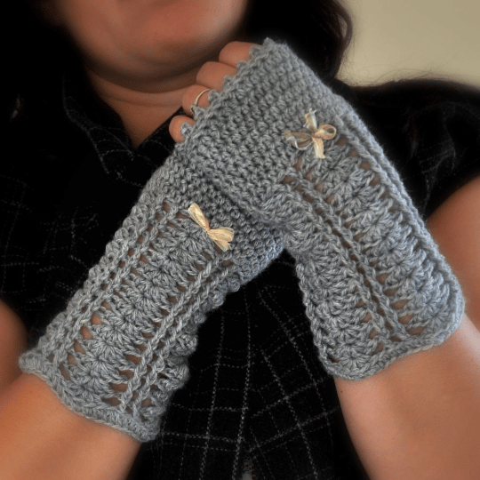 Image of PATTERN ONLY (PDF File) - Romantic Fingerless Mittens