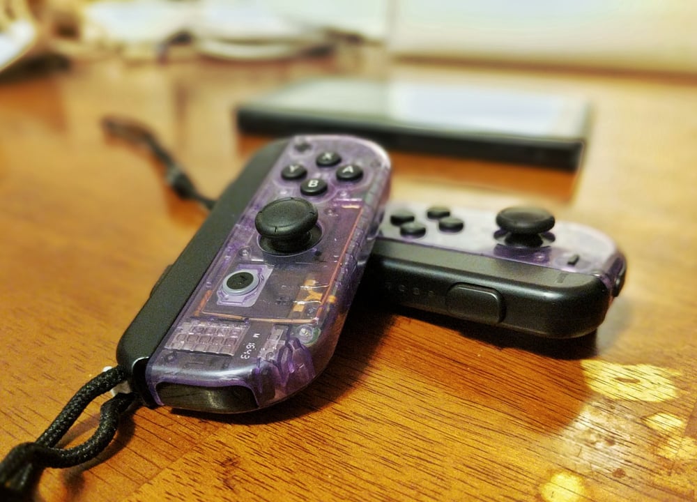 Image of Atomic Purple Joycons