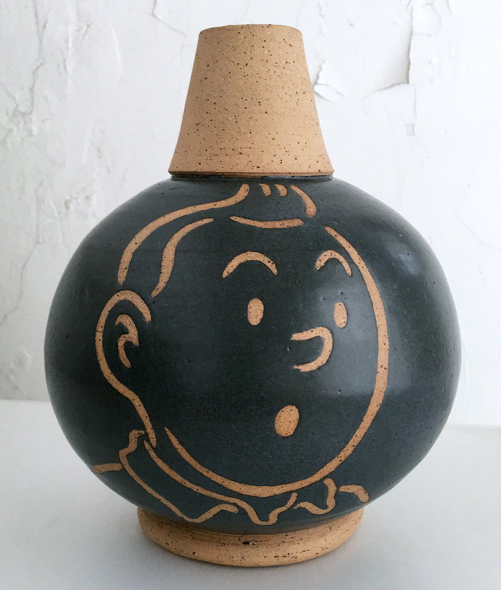 Image of Tintin and Snowy globe vase