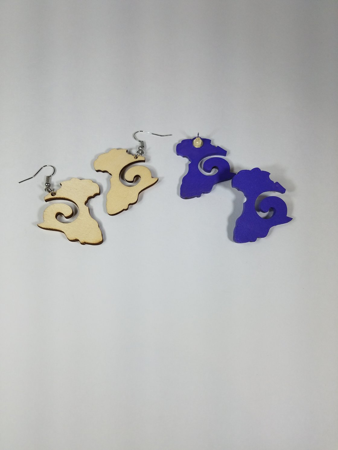 Image of Swirl Africa Shape Earrings