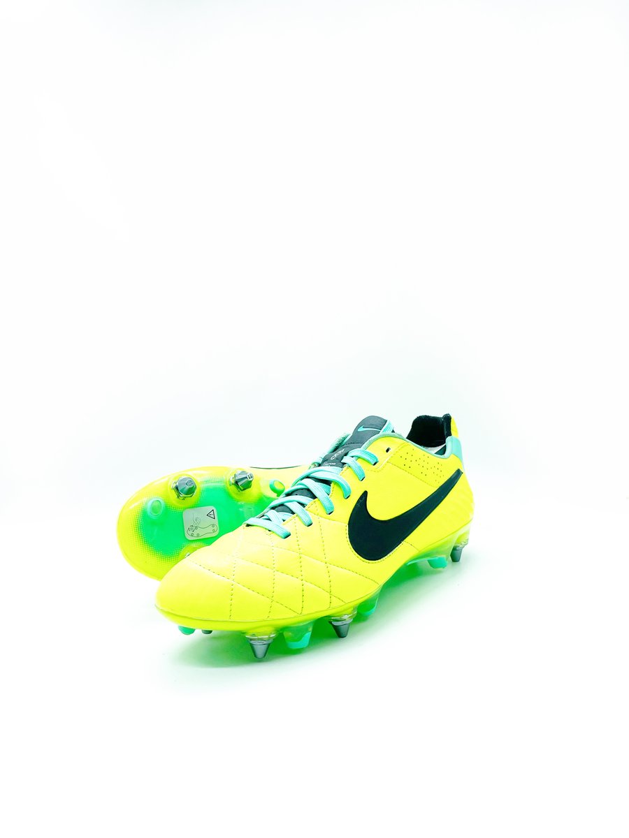 Image of Nike Tiempo IV SG-Pro Yellow