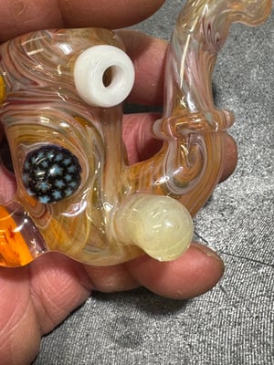 Image of Pocket hand jamming Sherlock 