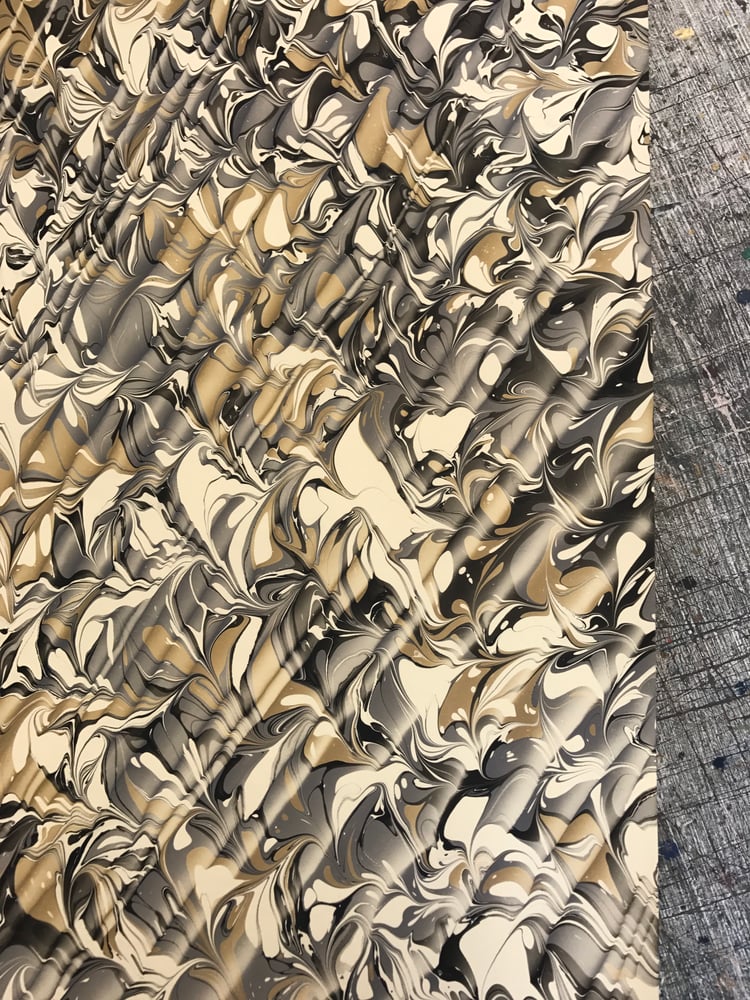 Image of Marbled Paper #32 'Combed Ripple'