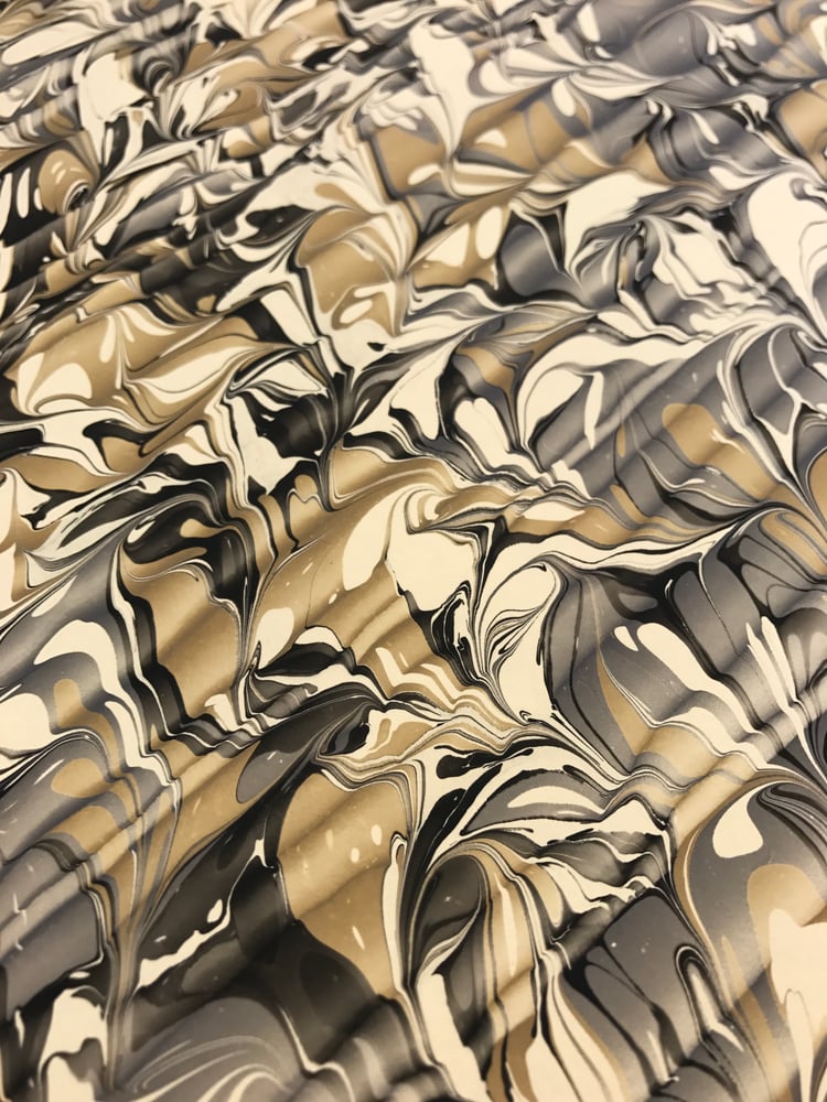 Image of Marbled Paper #32 'Combed Ripple'