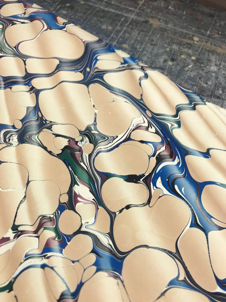Image of Marbled Paper #43 'Creamy Spanish Ripple'