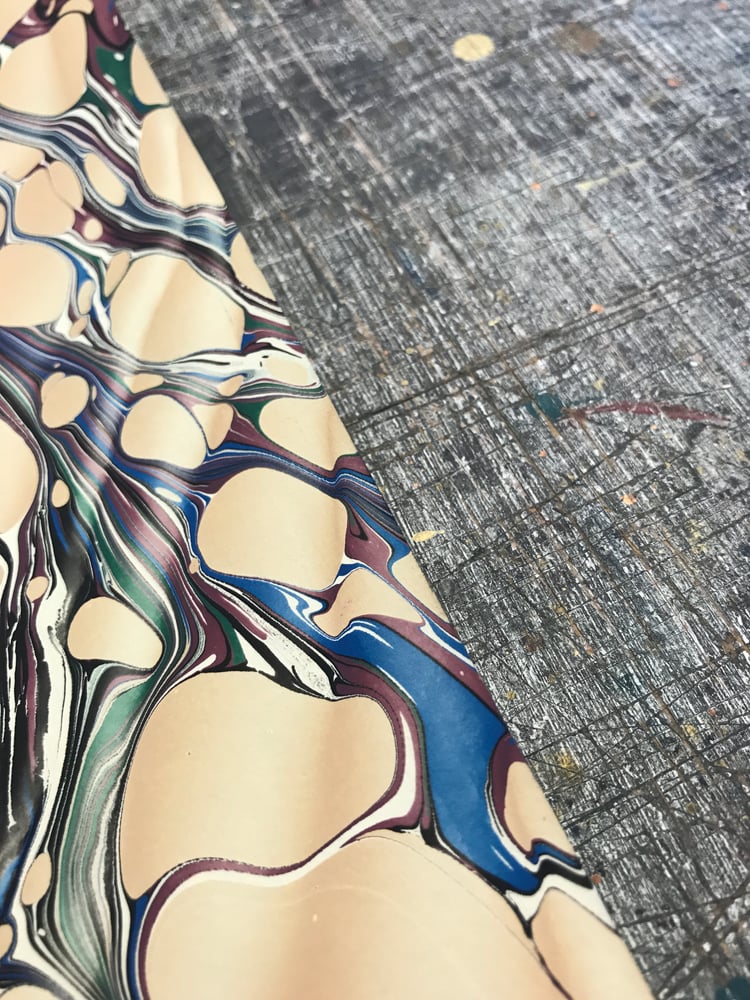Image of Marbled Paper #43 'Creamy Spanish Ripple'