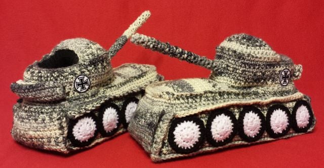 Image of Panzer Hausschuhe / Tank Shoes "Winter"