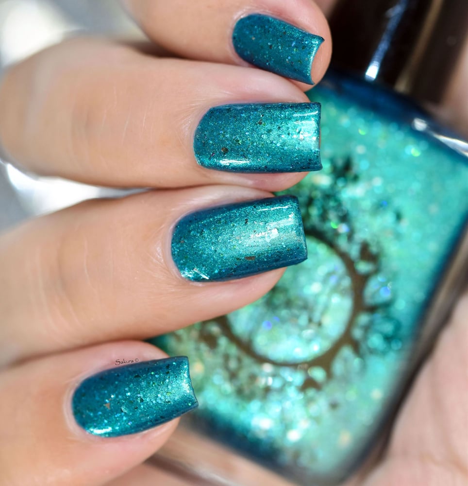 Image of ~Out of the Woods~ blue-green duochrome w/multichrome & silver flakes and microglitters!