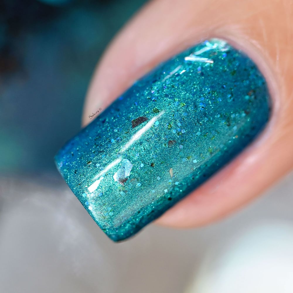 Image of ~Out of the Woods~ blue-green duochrome w/multichrome & silver flakes and microglitters!