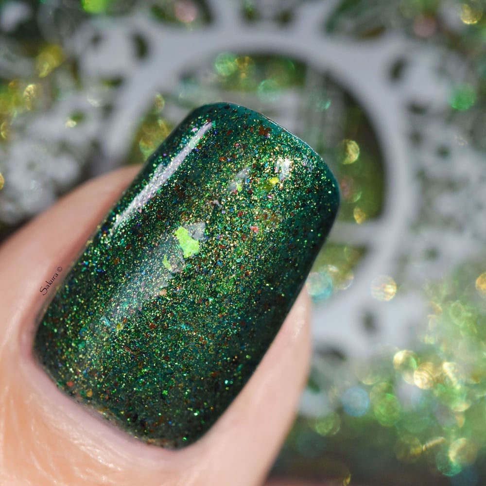 Image of ~Perilous Prince~ is a teal green jelly w/opal, green & purple multichrome flakes!