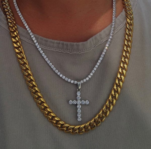 Image of WHITE GOLD TENNIS CHAIN