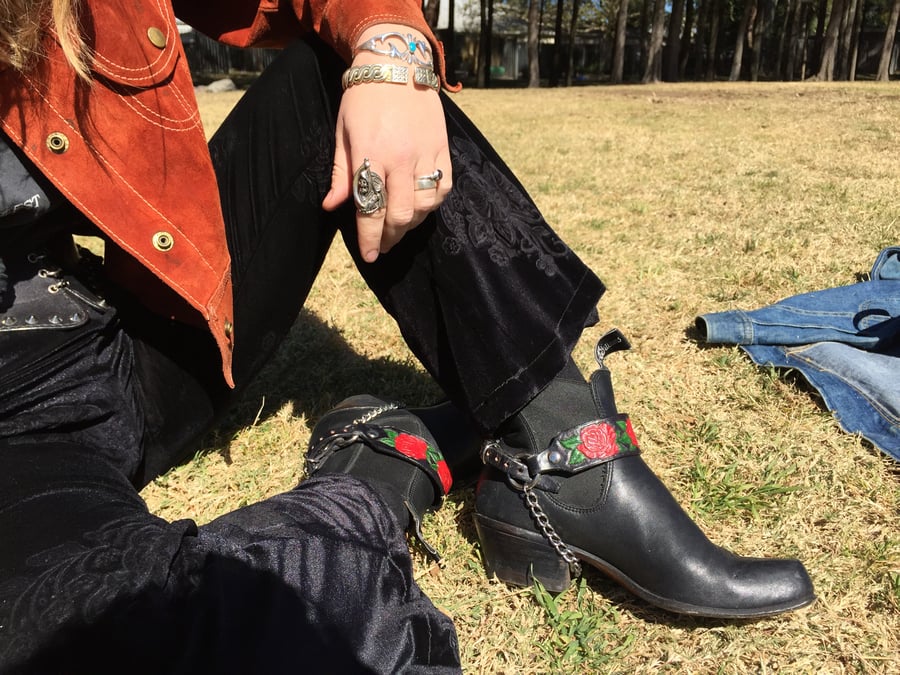 Image of Rose Bootstraps