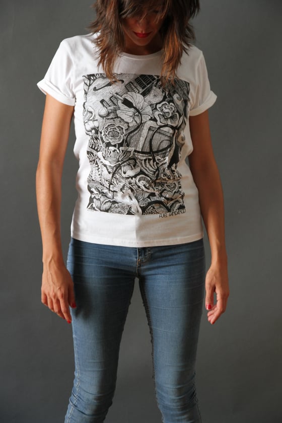 Image of Camiseta Mujer Flores
