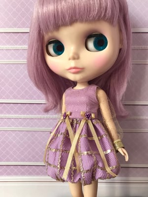 Image of Lounging Linda Gold Grid Bubble Dress ~ Lilac